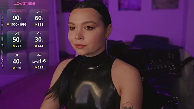Dominatrix Alice online show from 03-25-26, 01:06