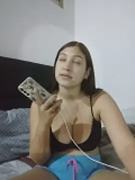 Snapshot of Aranzatits chatting on 02-02-26, 12:53 Aranzatits online show from 02-02-26, 12:53