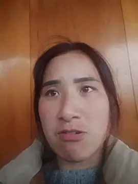 Snapshot of Belinda-686 chatting on 12-16-25, 05:11 Belinda-686 online show from 12-16-25, 05:11