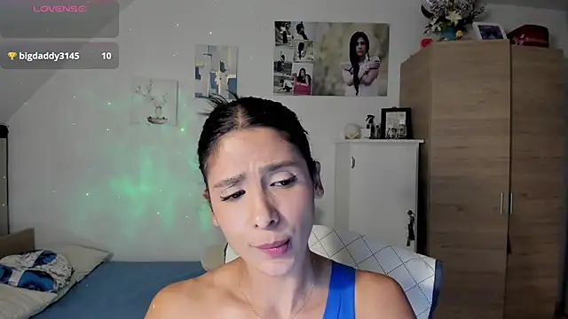 Snapshot of VEROSlen- chatting on 07-19-26, 04:43 VEROSlen- online show from 07-19-26, 04:43