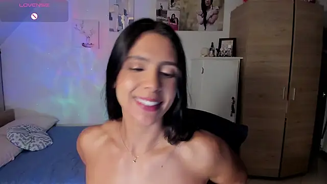 Snapshot of VEROSlen- chatting on 06-25-26, 05:12 VEROSlen- online show from 06-25-26, 05:12
