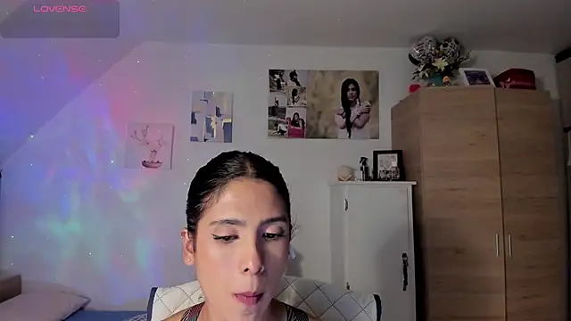 Snapshot of VEROSlen- chatting on 07-15-26, 03:46 VEROSlen- online show from 07-15-26, 03:46