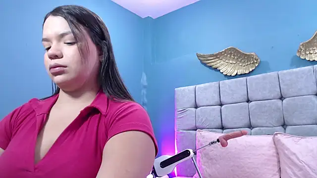 Snapshot of AuraArnau chatting on 01-14-26, 02:09 AuraArnau online show from 01-14-26, 02:09