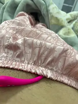 Snapshot of Sophia69-sweet chatting on 03-09-26, 01:25 Sophia69-sweet online show from 03-09-26, 01:25