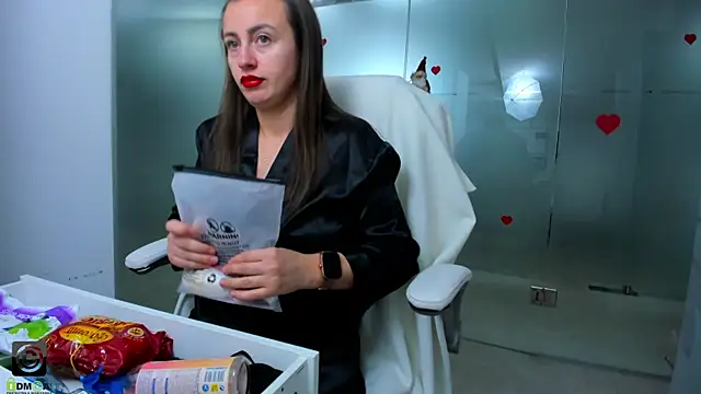 missdominna online show from 12-20-25, 04:04