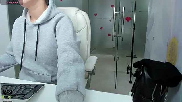 missdominna online show from 02-10-26, 04:00