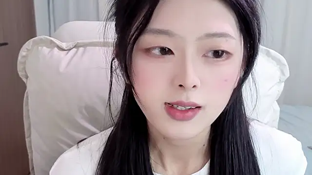 Snapshot of Koikoi___ chatting on 02-04-26, 03:23 Koikoi online show from 02-04-26, 03:23