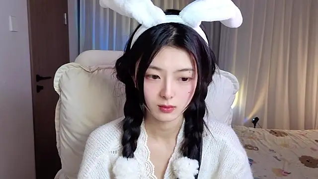 Snapshot of Koikoi___ chatting on 02-13-26, 04:12 Koikoi online show from 02-13-26, 04:12