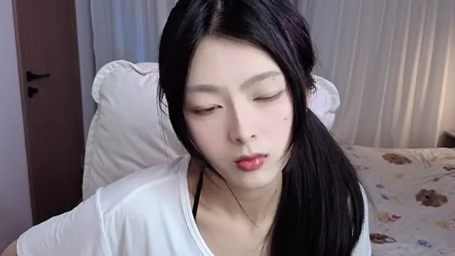 Snapshot of Koikoi___ chatting on 02-26-26, 04:23 Koikoi online show from 02-26-26, 04:23