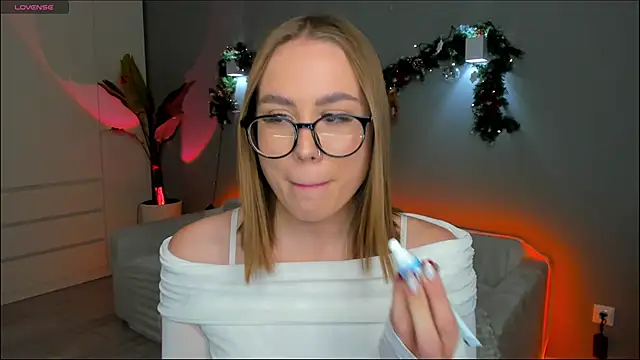 Aurelia Voss online show from 01-08-26, 08:04