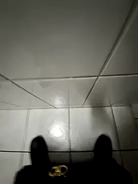 Snapshot of lucas1890 chatting on 01-09-26, 08:32 lucas1890 online show from 01-09-26, 08:32