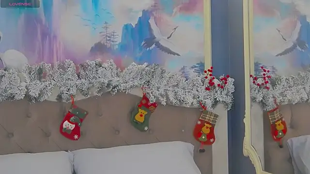 Snapshot of EfiMeyer chatting on 12-20-25, 05:10 EfiMeyer online show from 12-20-25, 05:10