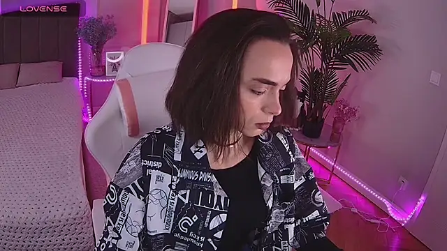 Dayana Foxy online show from 12-18-25, 08:08