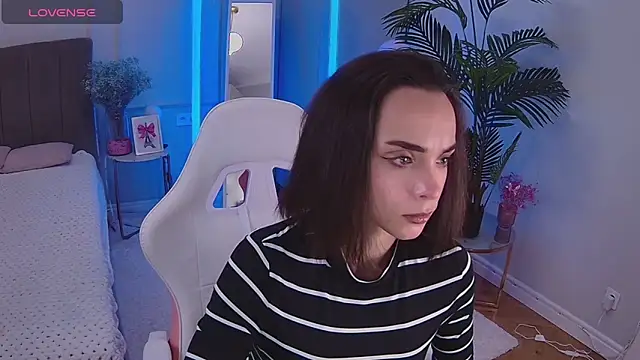 Dayana Foxy online show from 12-22-25, 08:03