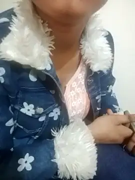 Meenu rani7 online show from 01-15-26, 04:27