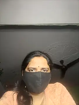 DIRTY-MOMS online show from 12-17-25, 04:01