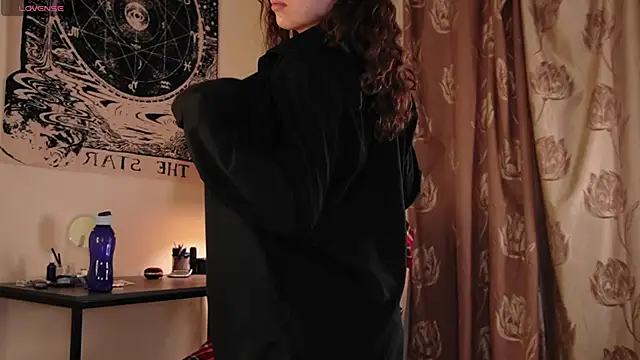 prancing girl online show from 06-16-26, 02:11