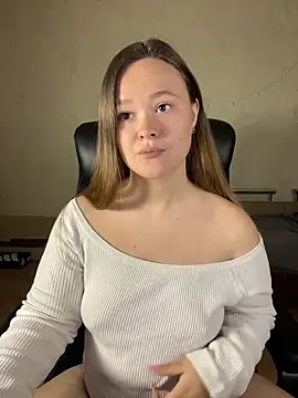 CaramelleSugarr online show from 05-17-26, 02:28