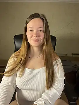 CaramelleSugarr online show from 04-10-26, 08:05