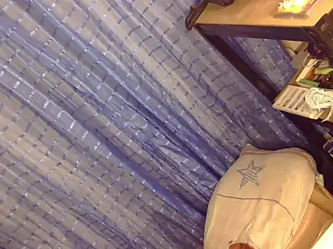 karriemae69 online show from 12-18-25, 03:49