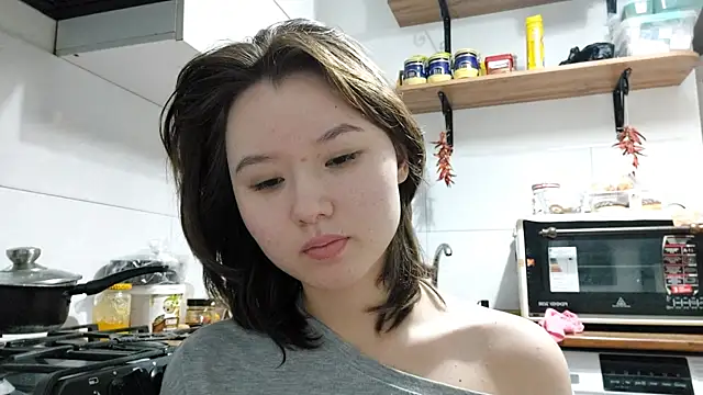 Snapshot of VelmaMaasch chatting on 02-11-26, 01:11 VelmaMaasch online show from 02-11-26, 01:11