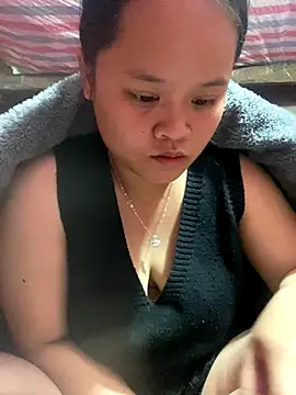 Thanhhuyen001 online show from 12-18-25, 06:51