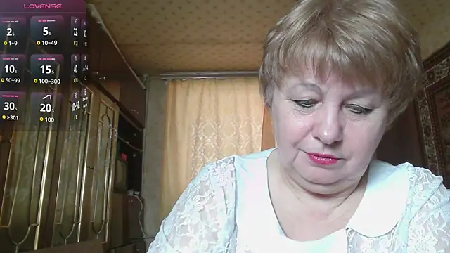 Snapshot of Casey_peach chatting on 03-04-26, 05:15 Casey peach online show from 03-04-26, 05:15