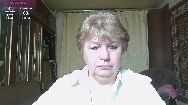 Snapshot of Casey_peach chatting on 03-16-26, 05:48 Casey peach online show from 03-16-26, 05:48