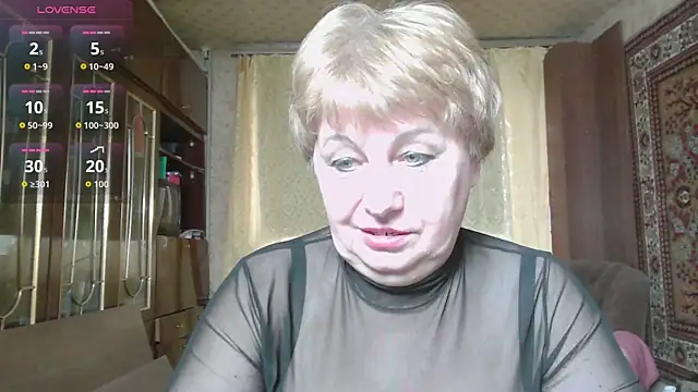 Snapshot of Casey_peach chatting on 04-05-26, 04:30 Casey peach online show from 04-05-26, 04:30