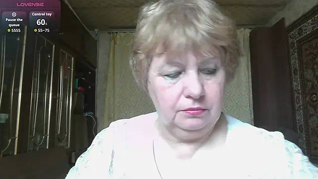 Snapshot of Casey_peach chatting on 03-22-26, 05:47 Casey peach online show from 03-22-26, 05:47