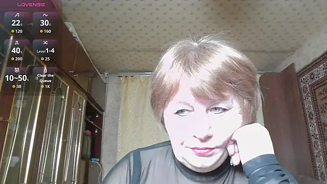 Casey peach online show from 02-13-26, 04:34