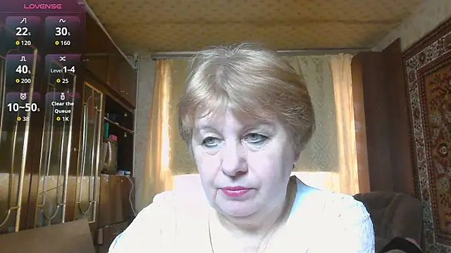 Snapshot of Casey_peach chatting on 03-18-26, 06:38 Casey peach online show from 03-18-26, 06:38