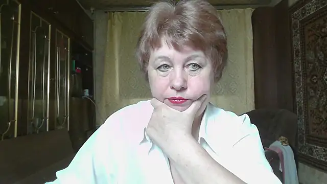 Snapshot of Casey_peach chatting on 06-27-26, 04:29 Casey peach online show from 06-27-26, 04:29