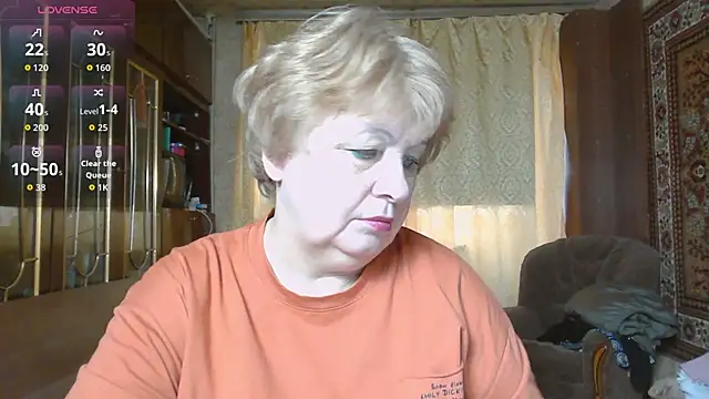 Snapshot of Casey_peach chatting on 03-30-26, 04:03 Casey peach online show from 03-30-26, 04:03