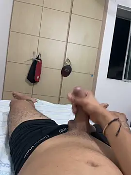 Snapshot of HotWhisper22 chatting on 02-13-26, 01:49 HotWhisper22 online show from 02-13-26, 01:49