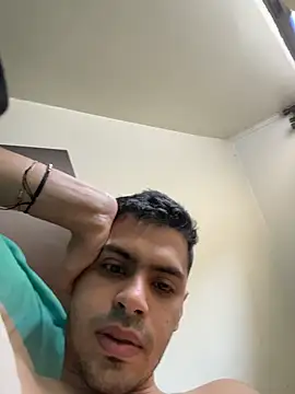 Snapshot of HotWhisper22 chatting on 12-22-25, 01:11 HotWhisper22 online show from 12-22-25, 01:11