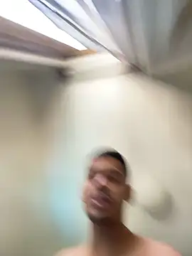 Snapshot of HotWhisper22 chatting on 12-19-25, 04:20 HotWhisper22 online show from 12-19-25, 04:20