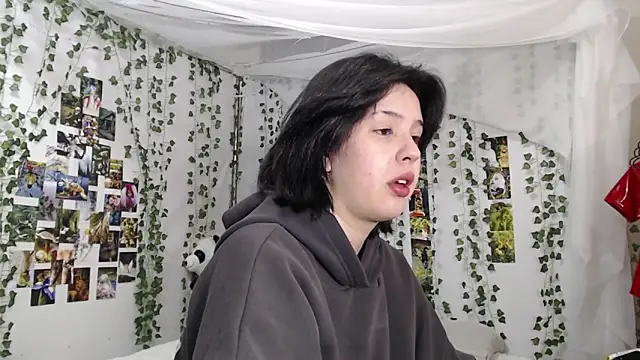 DeerMiracle online show from 01-08-26, 04:18