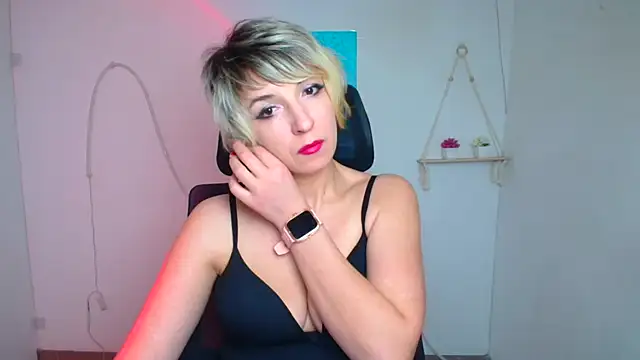 Lana Foxyy online show from 03-05-26, 12:46