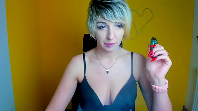 Lana Foxyy online show from 03-06-26, 12:33