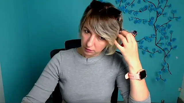 Snapshot of Lana_Foxyy chatting on 05-21-26, 12:13 Lana Foxyy online show from 05-21-26, 12:13