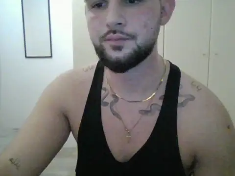 LunaFoxTip online show from 12-17-25, 08:25