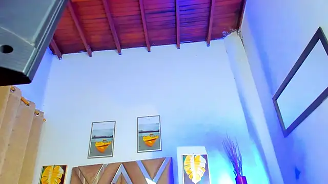 Snapshot of DaniiFoxx chatting on 01-13-26, 12:09 DaniiFoxx online show from 01-13-26, 12:09