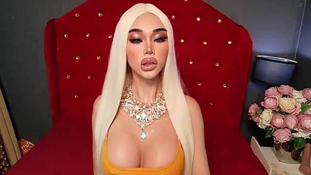 CelinaWintour online show from 12-22-25, 05:24