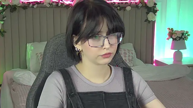 ElenaSomerhalder online show from 01-13-26, 09:57