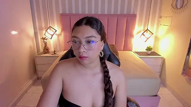 Snapshot of angelinemore chatting on 03-07-26, 07:41 angelinemore online show from 03-07-26, 07:41