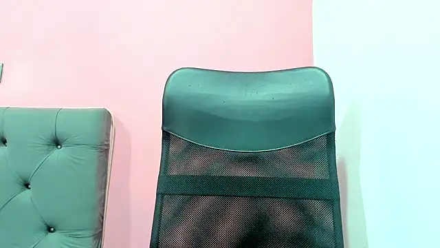 ariloe quintero online show from 04-12-26, 01:03