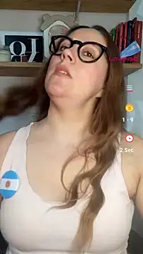Snapshot of SofiEsteves chatting on 06-26-26, 12:44 SofiEsteves online show from 06-26-26, 12:44