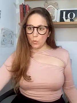 SofiEsteves online show from 05-23-26, 03:33