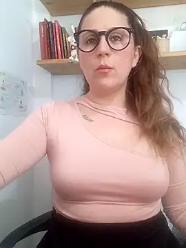 SofiEsteves online show from 05-14-26, 04:48